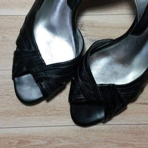 Naturalizer Slingback Open Toe Heels - Picture 2 of 5